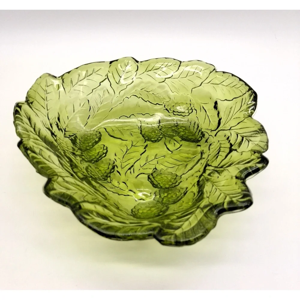 Vintage Indiana Glass Bowl Leaf Loganberry Green Triangular 7